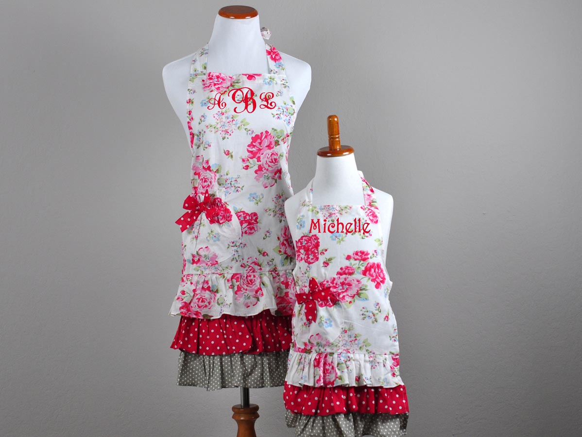 Red Floral Handmade Apron Set for Tween Girl and Adult Personalized  Matching Mom and Me Gift Mother's Day Mommy and Daughter Aprons 