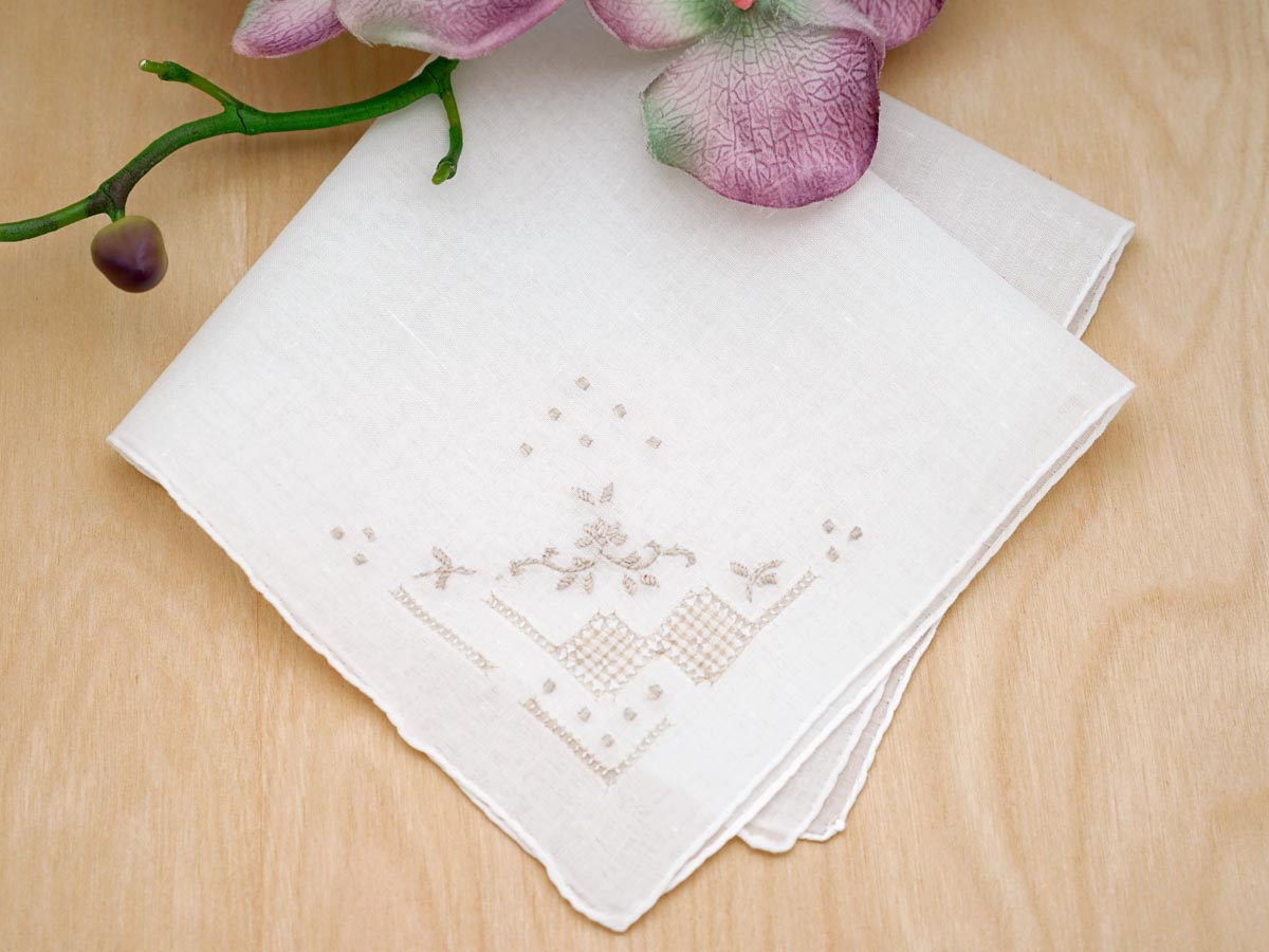 linen handkerchiefs to embroider