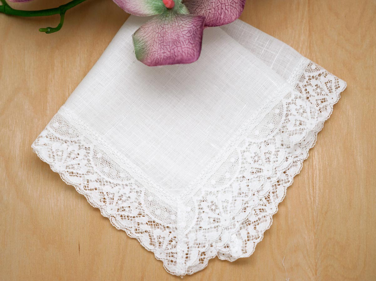 Vintage Green Linen w White Floral Appliqued Design Hankie Handkerchief