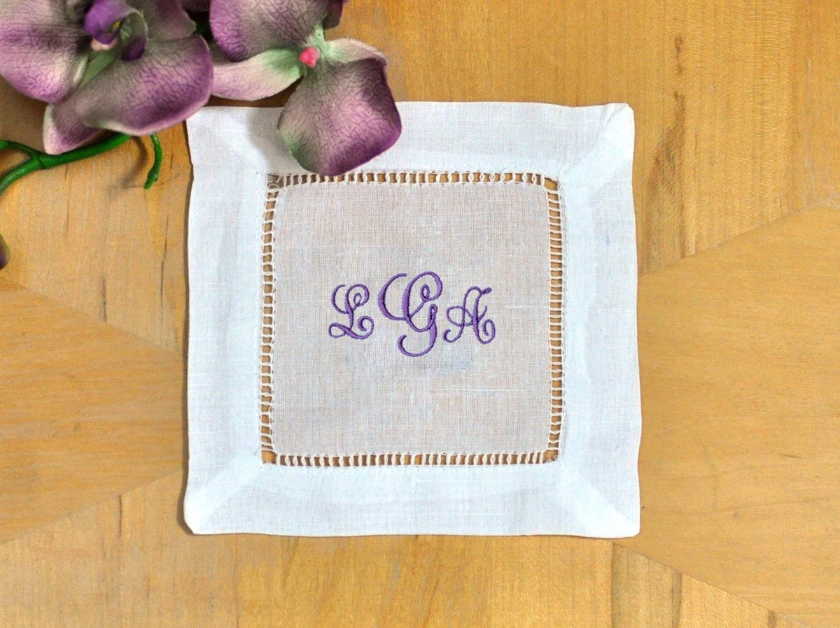 Sprig Monogrammed Embroidered Cloth Napkins - Set of 4 napkins
