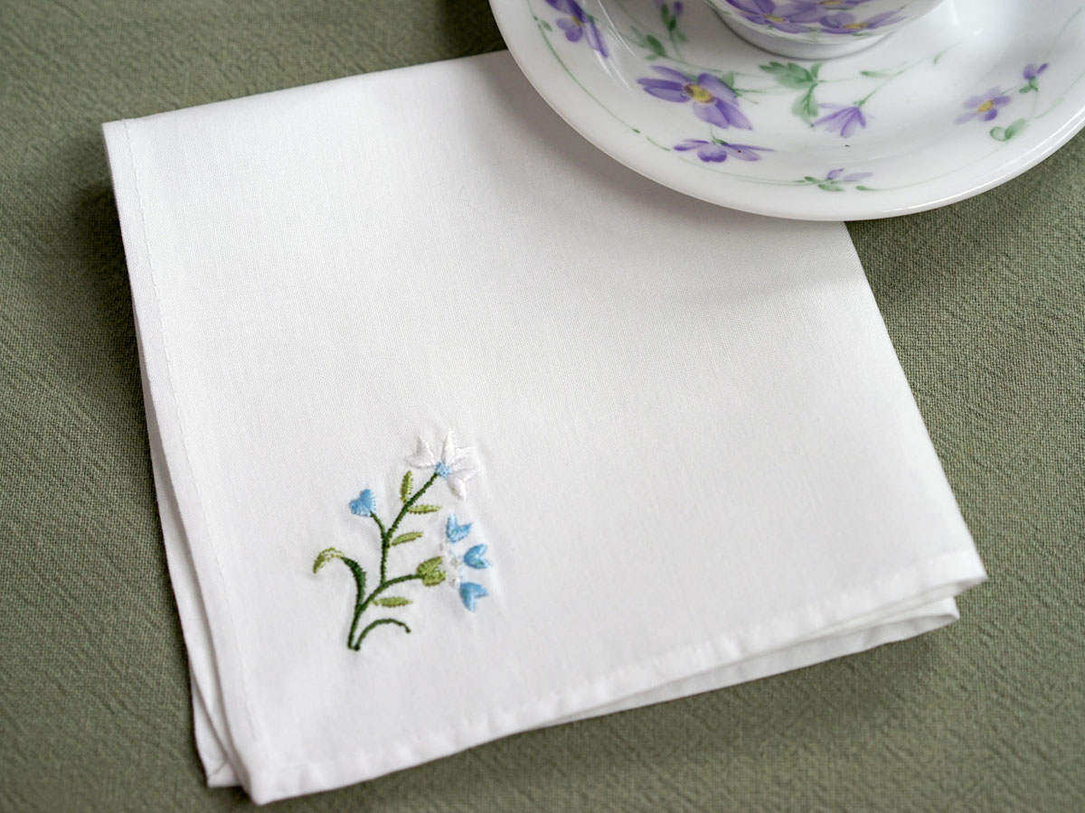 Embroidered White & Blue Table Runner with 2 Tea Napkins