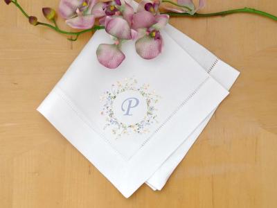Set of 4 Custom Linen Dinner Napkins w/ Floral Ring 1 Initial