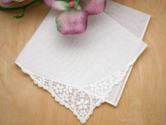 Daisy Pendant German Guipure Lace Ladies Handkerchief