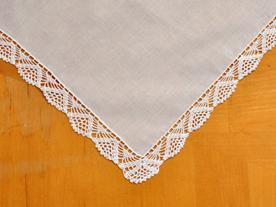 Set of 3 Scalloped Fan Lace Wedding Handkerchiefs