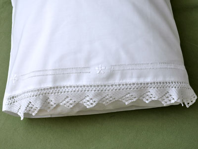 Pair of Linen Pillowcases with a Daisy and Triangle Lace Edges
