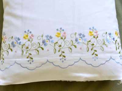Pair of Cotton Pillowcases with Colorful Flower Vines