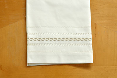 Set of 2 Ivory Linen Bath Towels with an Infinity Design