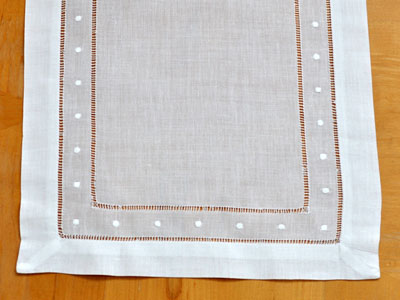 4 Pc Set White Hemstitched Linen Placemats w/Dots