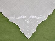1 Dozen White Linen Dinner Napkins With Daisy Feathers