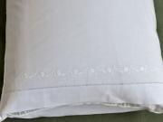 Pair of Cotton Pillowcases with A Daisy Chain Design