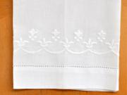 Set of 4 Linen Hand Towels with a Fleur De Lis Design