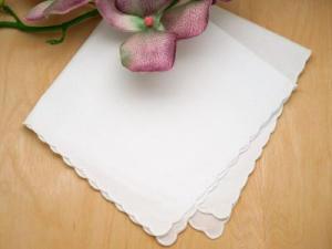 Set of 3 White Scallop Edge Ladies Handkerchiefs