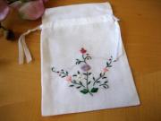 Set of 3 Linen Favor Bags with Embroidered Flower Design
