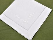 1 Dozen White Linen Dinner Napkins with a Daisy Chain Design