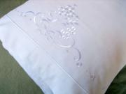 Pair of Cotton Pillowcases with Embroidered Bouquet of Posies
