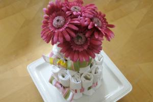 Making a Linen Towel Cake