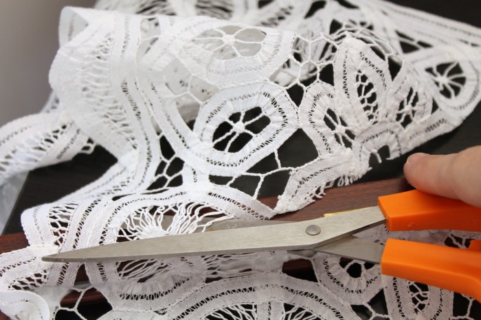 DIY Lace Jewelry Holder Tutorial - Bumblebee Linens