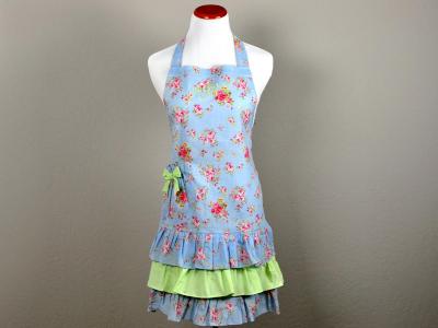 Vintage Inspired Romantic Spring Hostess Apron