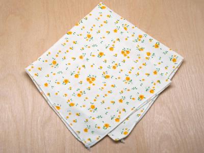 Classic Print Ladies Handkerchief with Yellow Rose Buds