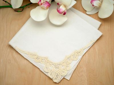Set of 3 Ecru Battenburg Lace Loop Corner Handkerchiefs