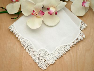 Set of 3 Ivory Daisy Cluny Lace Wedding Handkerchiefs