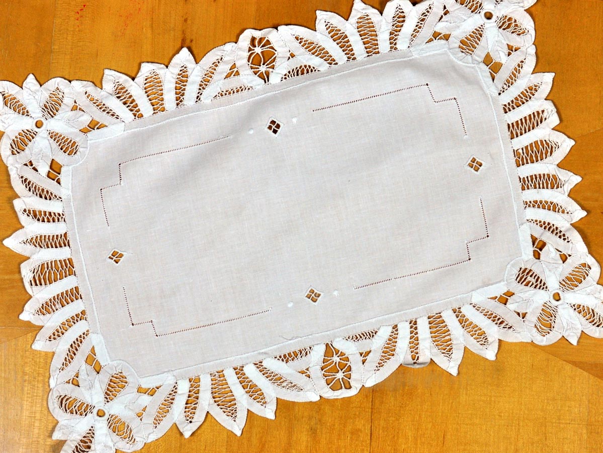 White Floral Battenburg Lace Doily / Tray Cloth