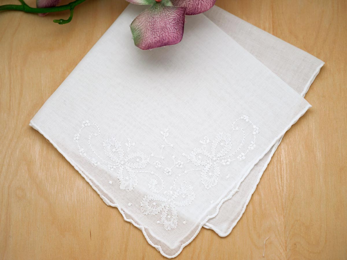 Set of 3 White Wedding Bows Handkerchiefs