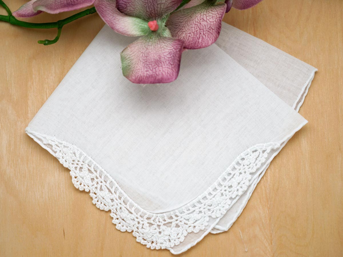 Set of 3 Crochet Lace Corner Handkerchiefs