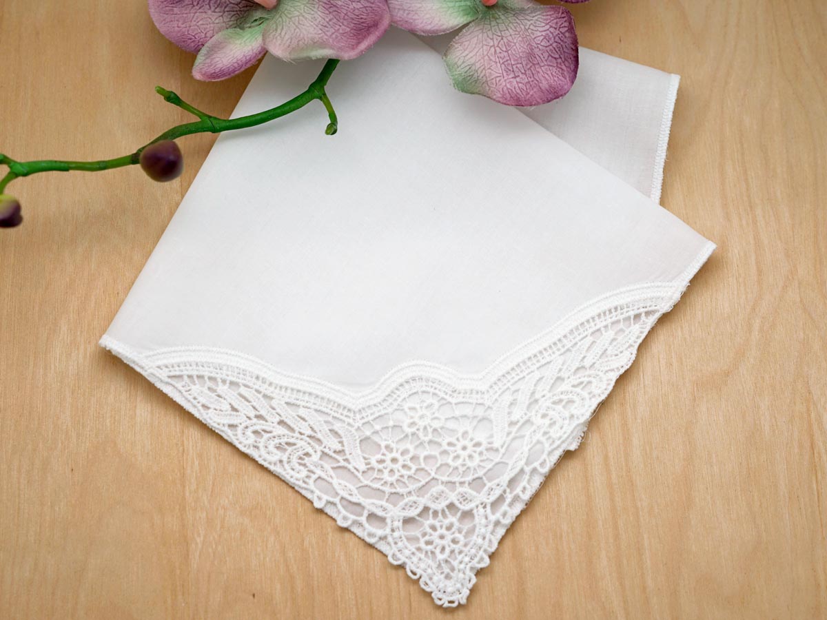 Set of 3 Daisy Cluny Corner Lace Ladies Handkerchief