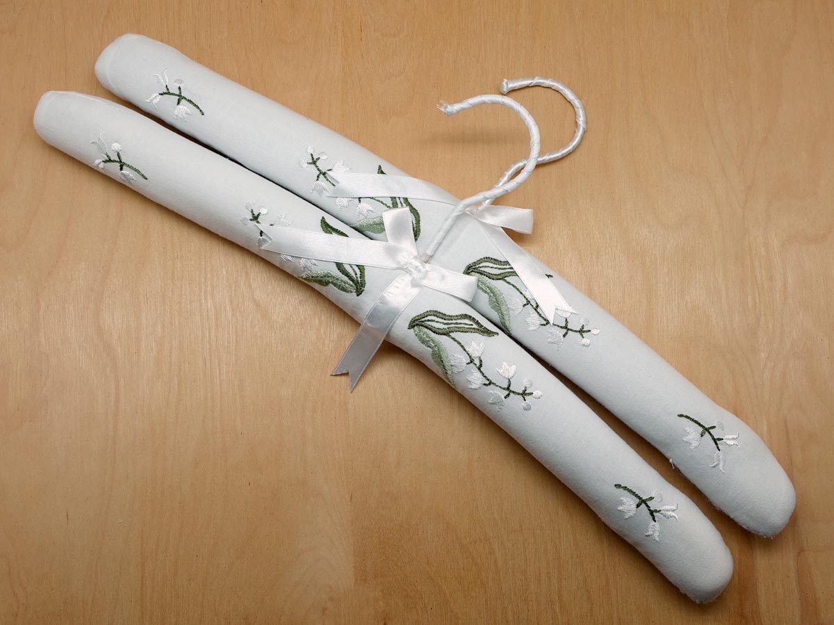 Set of 2 Padded Hangers with Lily of the Valley