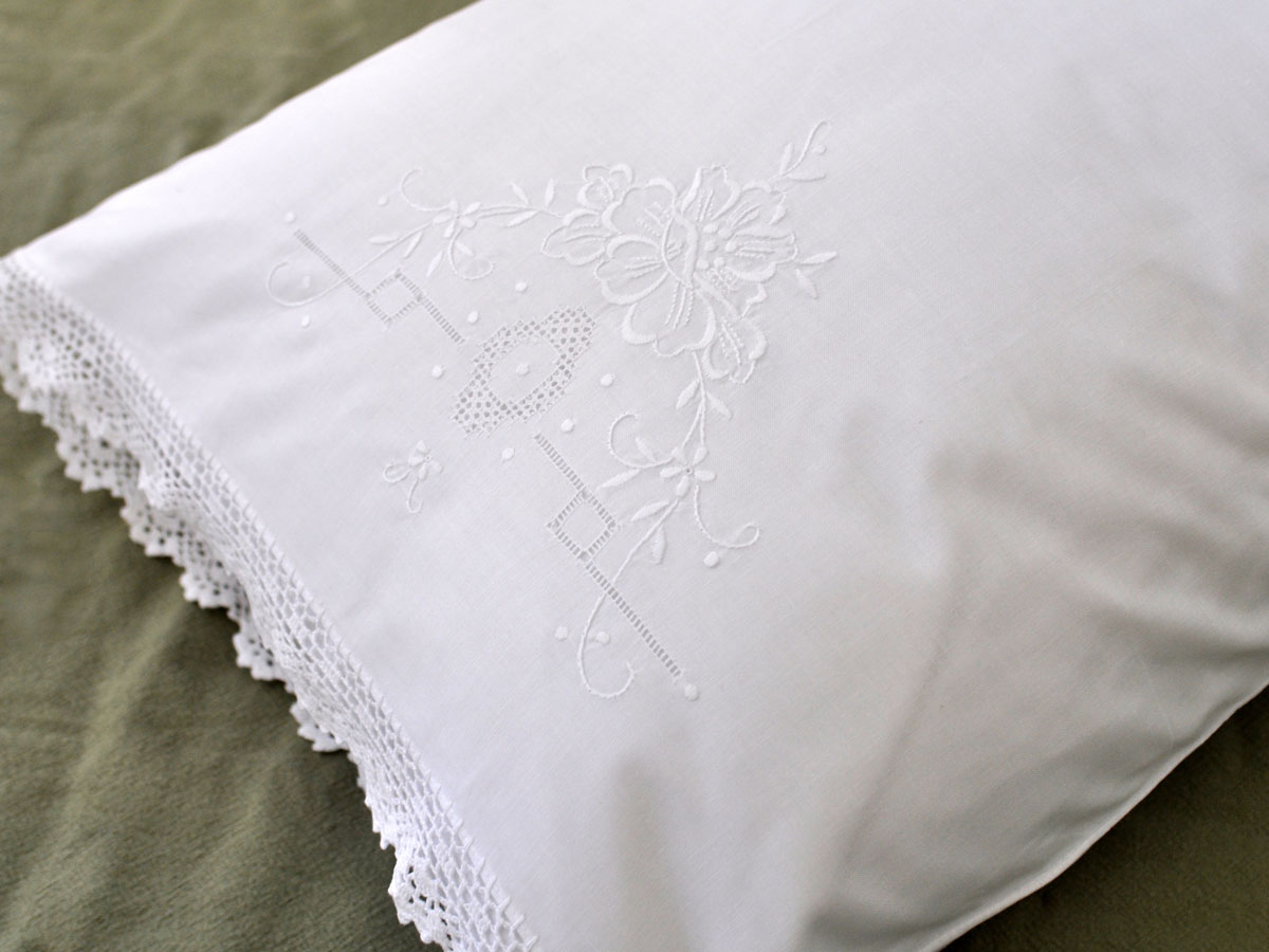 Pair of Cotton Pillowcases with Flowers and Crochet Lace Edges