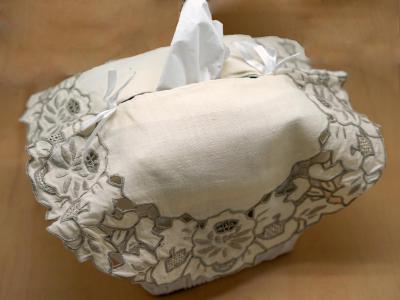 Ecru Cotton Tissue Box Cover with a Lotus Cutwork Lace