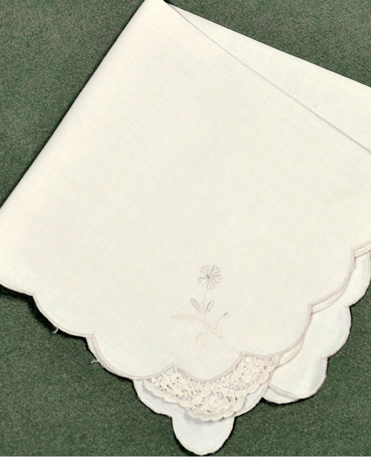1 Dozen Ecru Dinner Napkins with Crochet Lace Corner