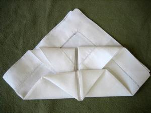 Napkins Folding For Restaurants: Bishop's Hat