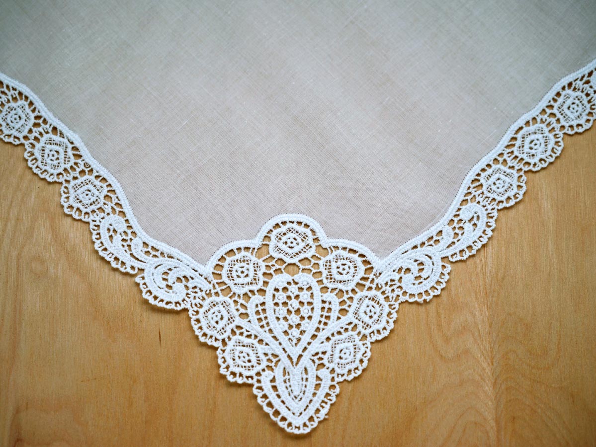 Set of 3 Regal Cluny Lace Wedding Handkerchief