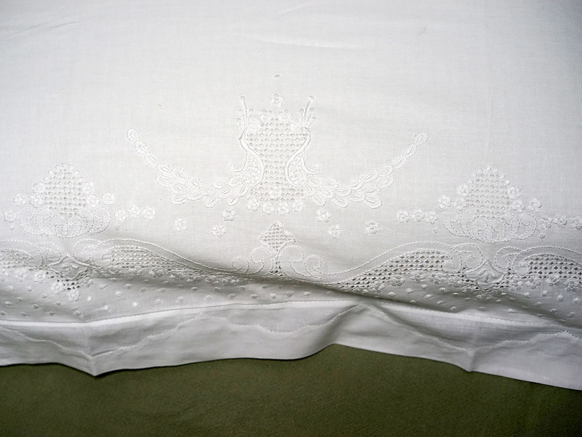 Pair of White Cotton Royal Motif Pillow Shams