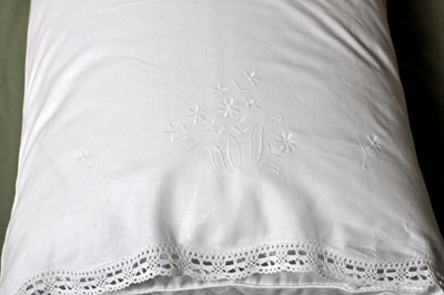 Pair of Cotton Pillowcases with Daisy and Lace Edges